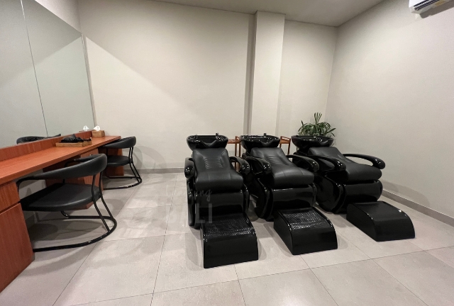 バリ島 スミニャック ボタニカウェルネスのサロンルーム